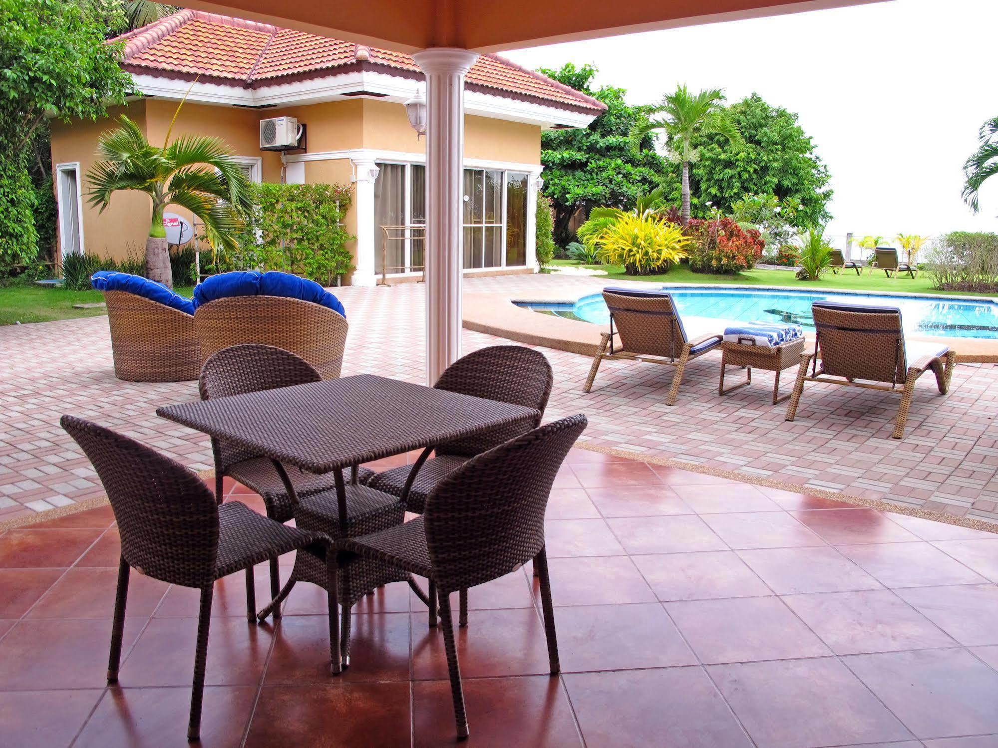 Bed and Breakfast Acqua Dive Zamboanguita  Екстер'єр фото